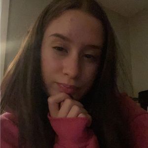 Meet your Posher, Ella